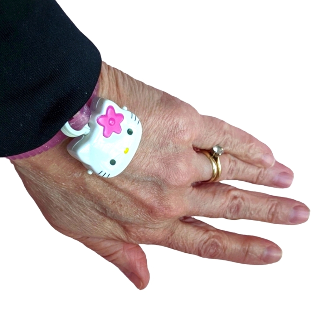2000!Vintage Hello Kitty Sanrio bracelet Watch Authentic collectible rare - Picture 15 of 16